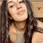 Diplomata in un liceo linguistico e studentessa universitaria di Lingue e Comunicazione, aiuto bambini elementari e ragazzi delle medie con inglese, italiano, storia e matematica